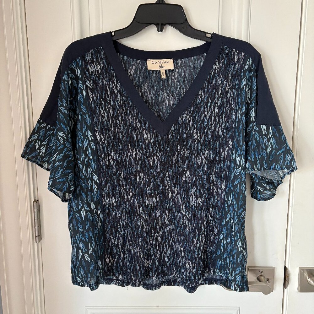 Unique lightweight pleated material blouse